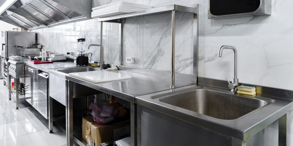 Limpiezas de Conductos de Extracción y Ventilación Vilablareix · Cocina de Hostales